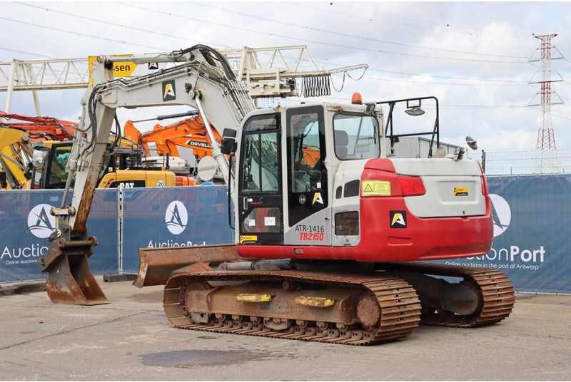 Takeuchi TB2150 - Excavadora de cadenas: foto 4 Takeuchi TB2150 - Excavadora de cadenas: foto 4
