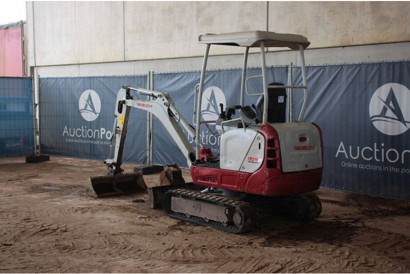 Takeuchi TB216 - Miniexcavadora: foto 3 Takeuchi TB216 - Miniexcavadora: foto 3