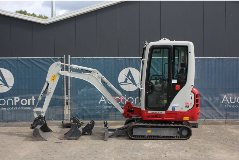 Takeuchi TB216 - Miniexcavadora: foto 2 Takeuchi TB216 - Miniexcavadora: foto 2