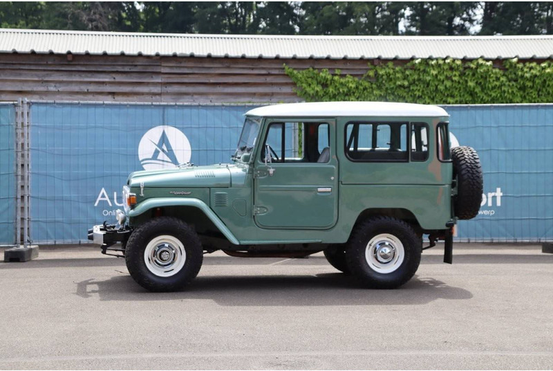 Toyota Land Cruiser FJ40 - Coche: foto 1 Toyota Land Cruiser FJ40 - Coche: foto 1