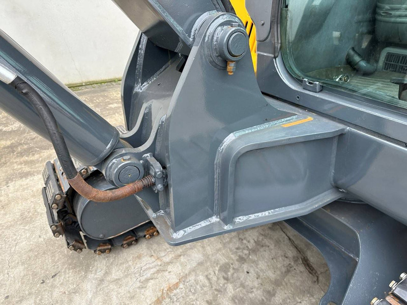 Excavadora de cadenas Volvo EC55D: foto 14
