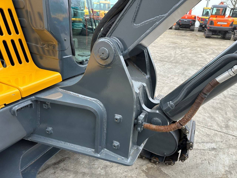 Excavadora de cadenas Volvo EC55D: foto 13