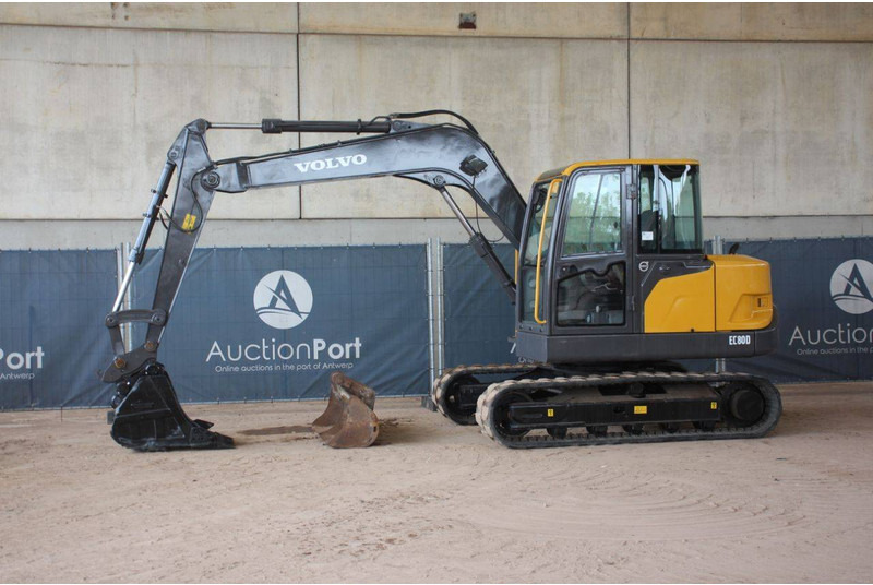 Volvo EC80D - Excavadora de cadenas: foto 1 Volvo EC80D - Excavadora de cadenas: foto 1