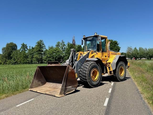 Volvo L110E - Cargadora de ruedas: foto 1 Volvo L110E - Cargadora de ruedas: foto 1