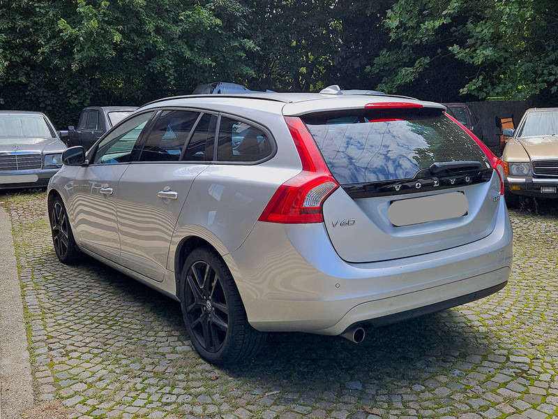 Volvo V60 D3 - Sedan: foto 3 Volvo V60 D3 - Sedan: foto 3