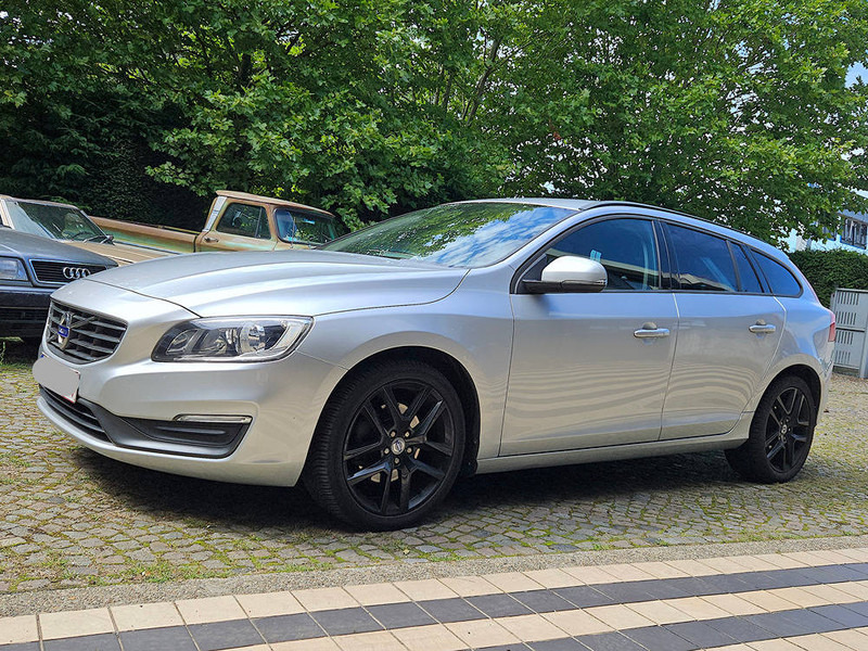 Volvo V60 D3 - Sedan: foto 2 Volvo V60 D3 - Sedan: foto 2