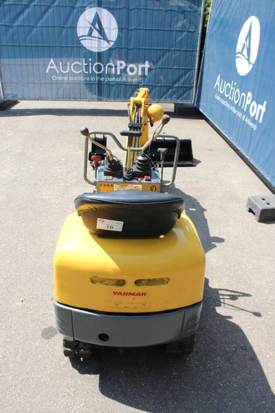 Yanmar 005 - Miniexcavadora: foto 4 Yanmar 005 - Miniexcavadora: foto 4