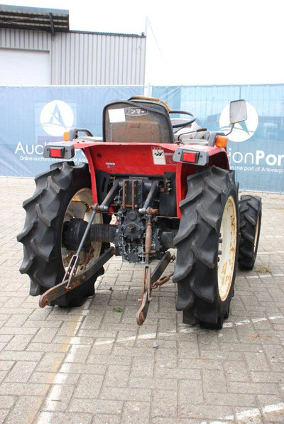 Yanmar F-180 - Tractor: foto 5 Yanmar F-180 - Tractor: foto 5