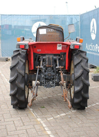 Yanmar F-180 - Tractor: foto 4 Yanmar F-180 - Tractor: foto 4