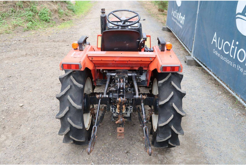 Yanmar FX16D - Tractor: foto 4 Yanmar FX16D - Tractor: foto 4