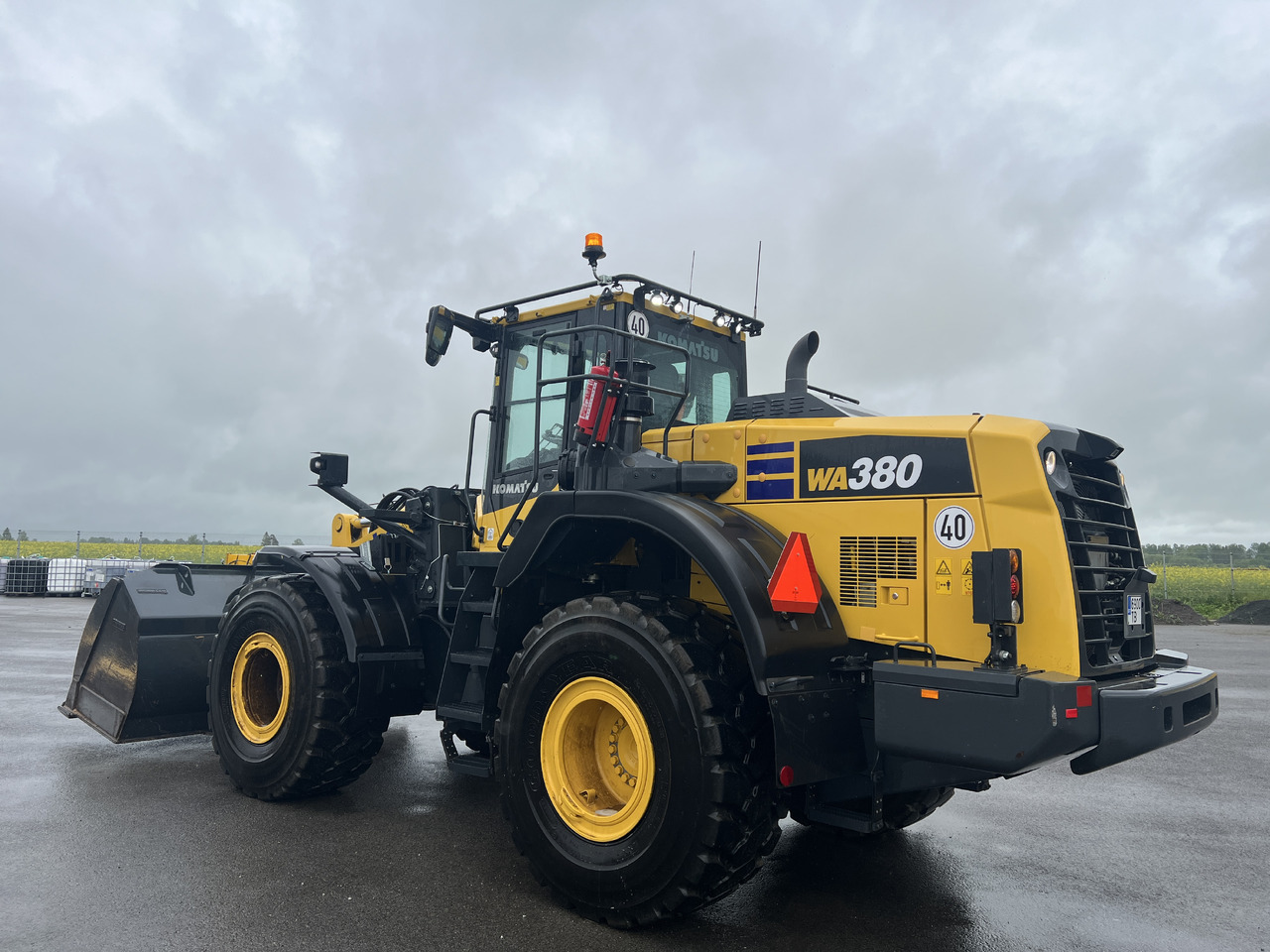 KOMATSU WA 380-8E0 - Cargadora de ruedas: foto 3 KOMATSU WA 380-8E0 - Cargadora de ruedas: foto 3