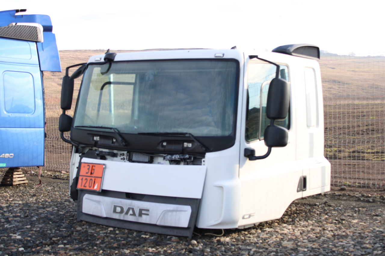 CABINA DAF CF SLEEPER CAB L2H1 - Cabina para Camión: foto 3 CABINA DAF CF SLEEPER CAB L2H1 - Cabina para Camión: foto 3