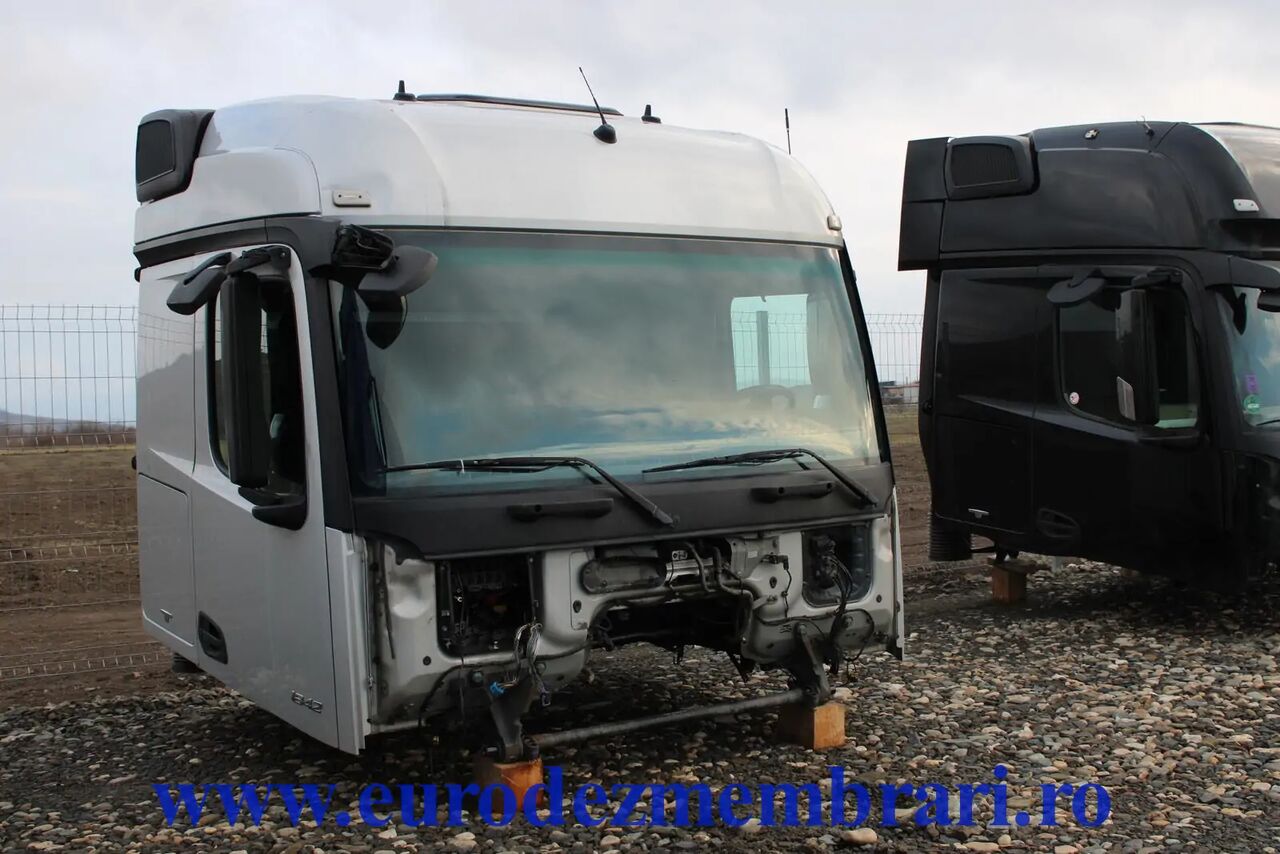 CABINA MERCEDES ACTROS MP4 STREAMSPACE 2.5 - Cabina para Camión: foto 3 CABINA MERCEDES ACTROS MP4 STREAMSPACE 2.5 - Cabina para Camión: foto 3