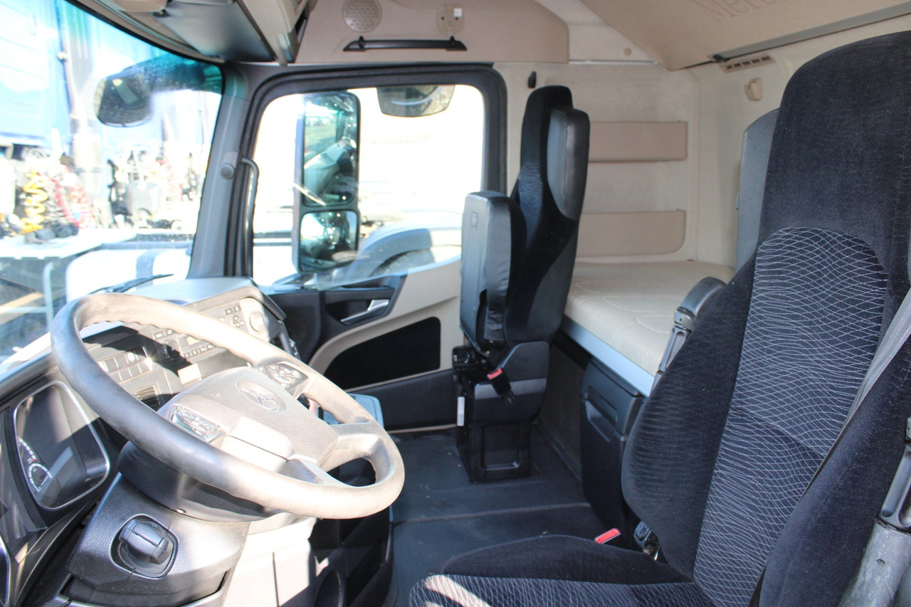 Cabina para Camión CABINA MERCEDES ACTROS MP4 STREAMSPACE 2.5: foto 6