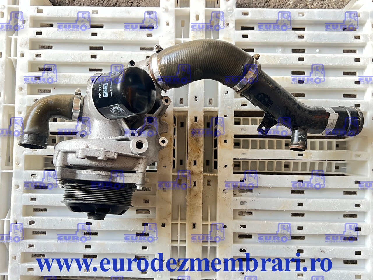 CARCASA POMPA APA + POMPA APA FORD FHR6 GC468505AF - Bomba de refrigerante para Camión: foto 1 CARCASA POMPA APA + POMPA APA FORD FHR6 GC468505AF - Bomba de refrigerante para Camión: foto 1