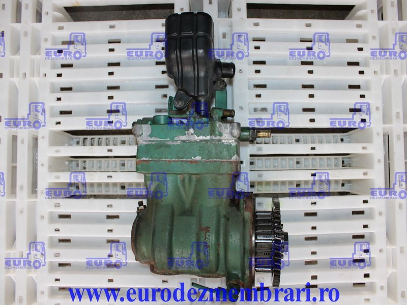 COMPRESOR AER CU AMBREIAJ VOLVO FH4 D13K 22017920, 22605008, 21984259 - Compresor para Camión: foto 1 COMPRESOR AER CU AMBREIAJ VOLVO FH4 D13K 22017920, 22605008, 21984259 - Compresor para Camión: foto 1