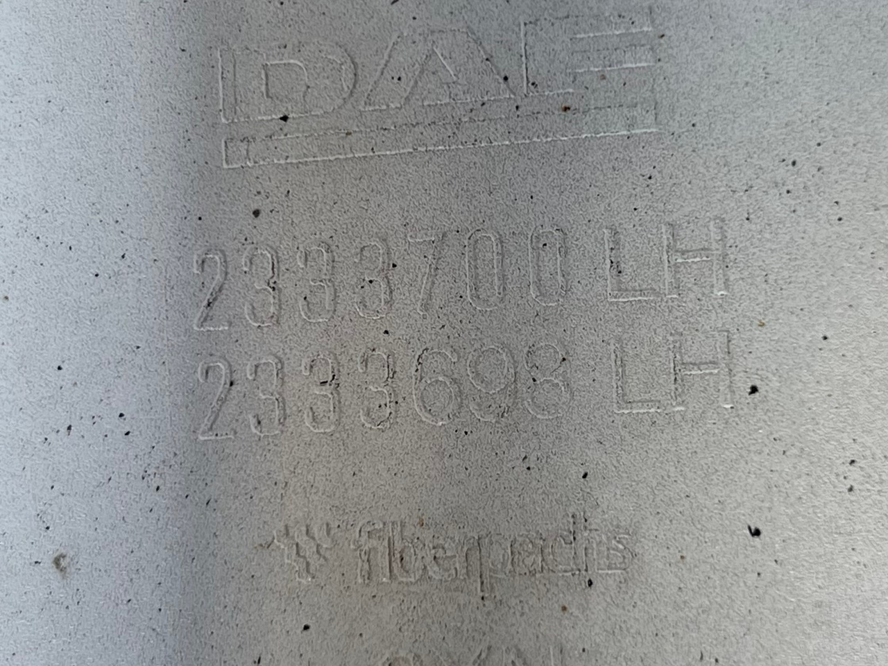 PARAVANT LATERAL STANGA DAF XF XG 2333700, 2333698 - Carrocería y exterior para Camión: foto 3 PARAVANT LATERAL STANGA DAF XF XG 2333700, 2333698 - Carrocería y exterior para Camión: foto 3