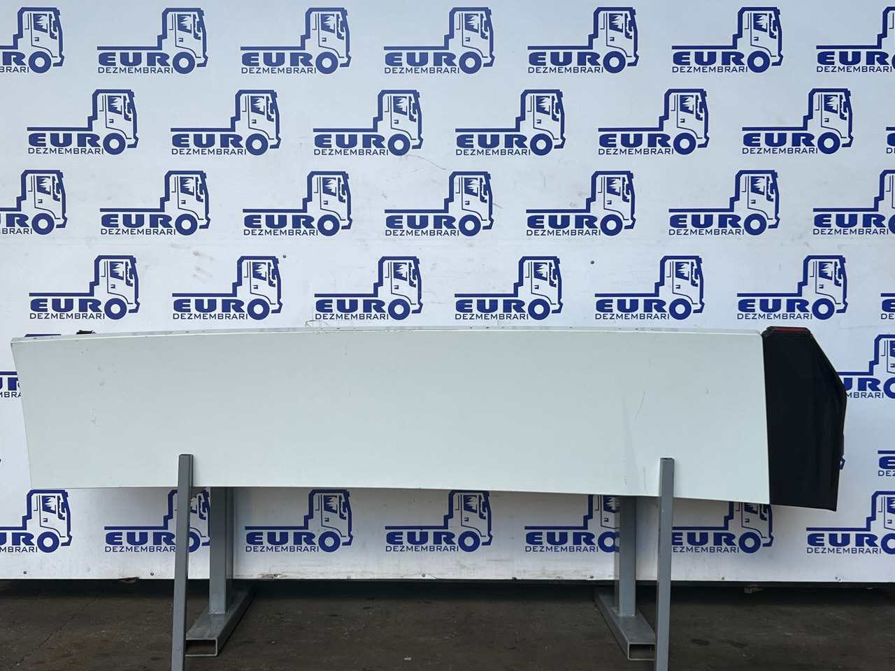 PARAVANT LATERAL STANGA DAF XF XG 2333700, 2333698 - Carrocería y exterior para Camión: foto 1 PARAVANT LATERAL STANGA DAF XF XG 2333700, 2333698 - Carrocería y exterior para Camión: foto 1