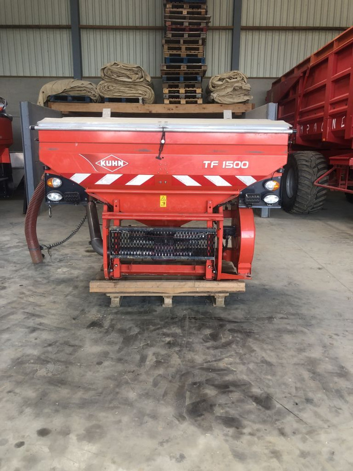 Kuhn VENTA TF1500 + Kuhn HR4004DR - Combinado de siembra: foto 5 Kuhn VENTA TF1500 + Kuhn HR4004DR - Combinado de siembra: foto 5