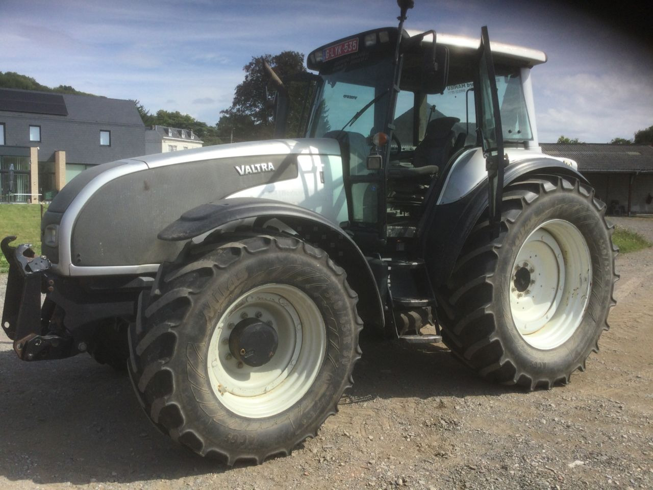 Tractor Valtra T190: foto 1