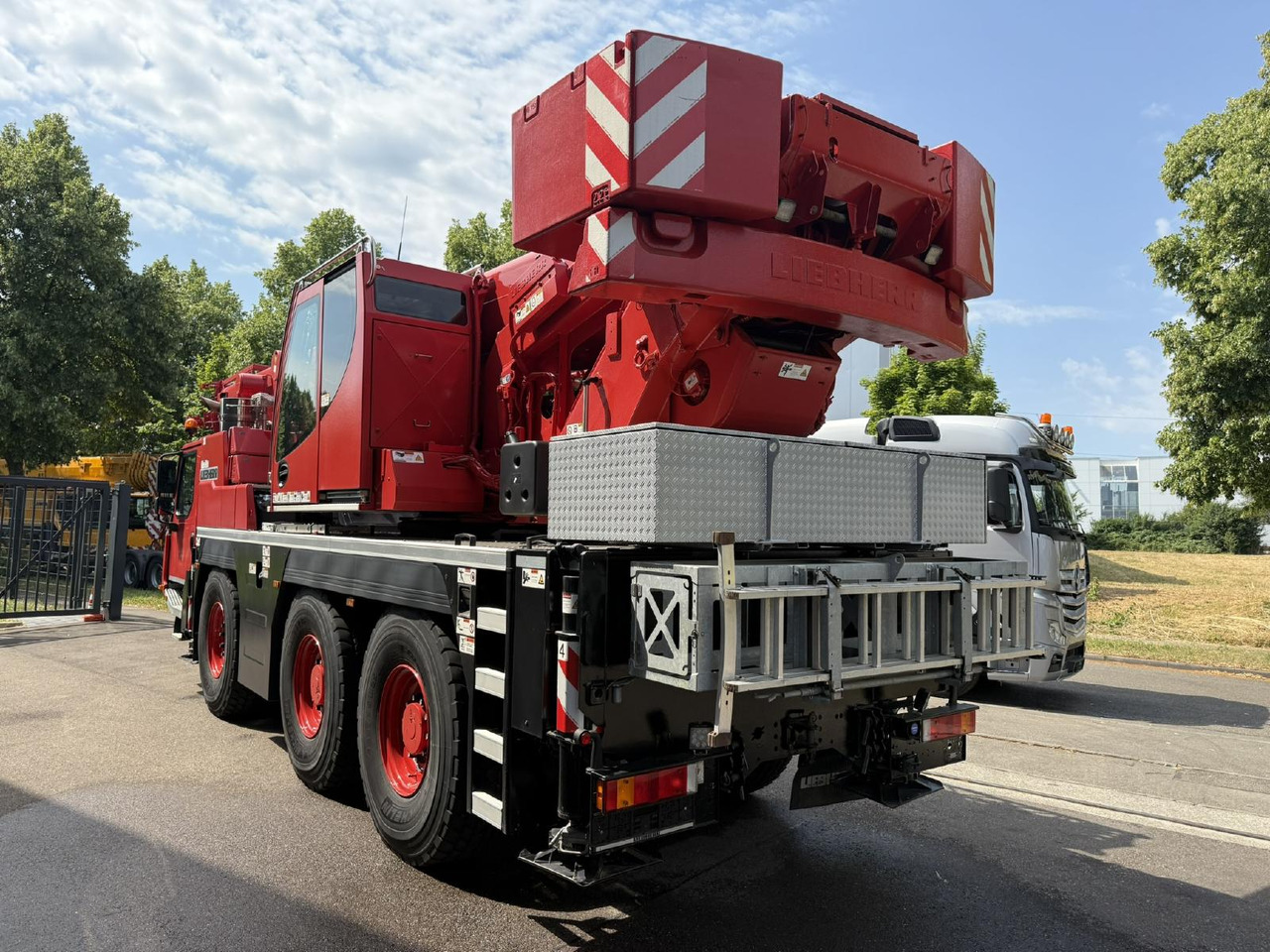 Liebherr LTM 1050-3.1 (20 - 084 132) - Autogrúa: foto 4 Liebherr LTM 1050-3.1 (20 - 084 132) - Autogrúa: foto 4