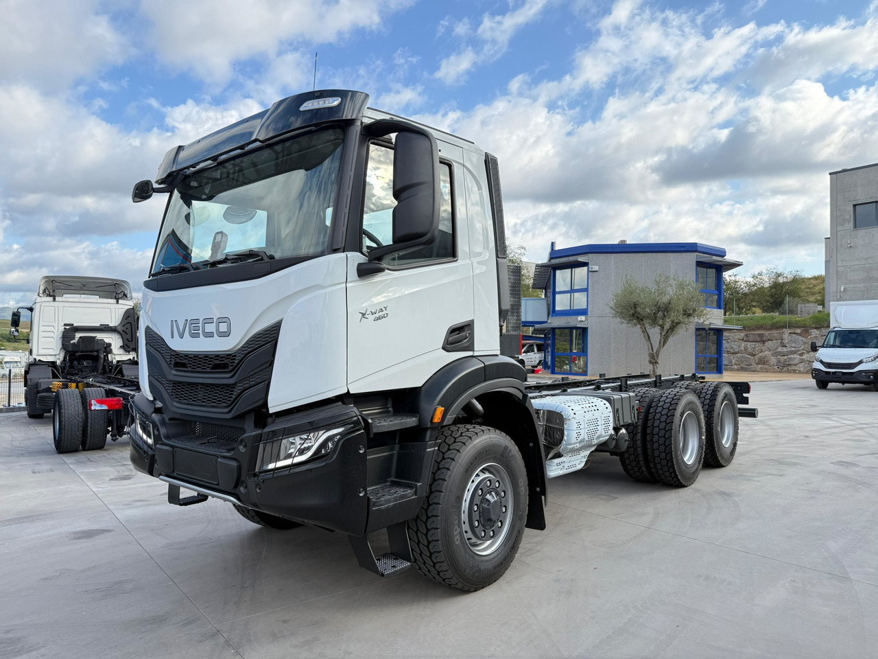 IVECO AD300X46Z OFF X-Way E6 (Chassis) - Camión chasis: foto 1 IVECO AD300X46Z OFF X-Way E6 (Chassis) - Camión chasis: foto 1