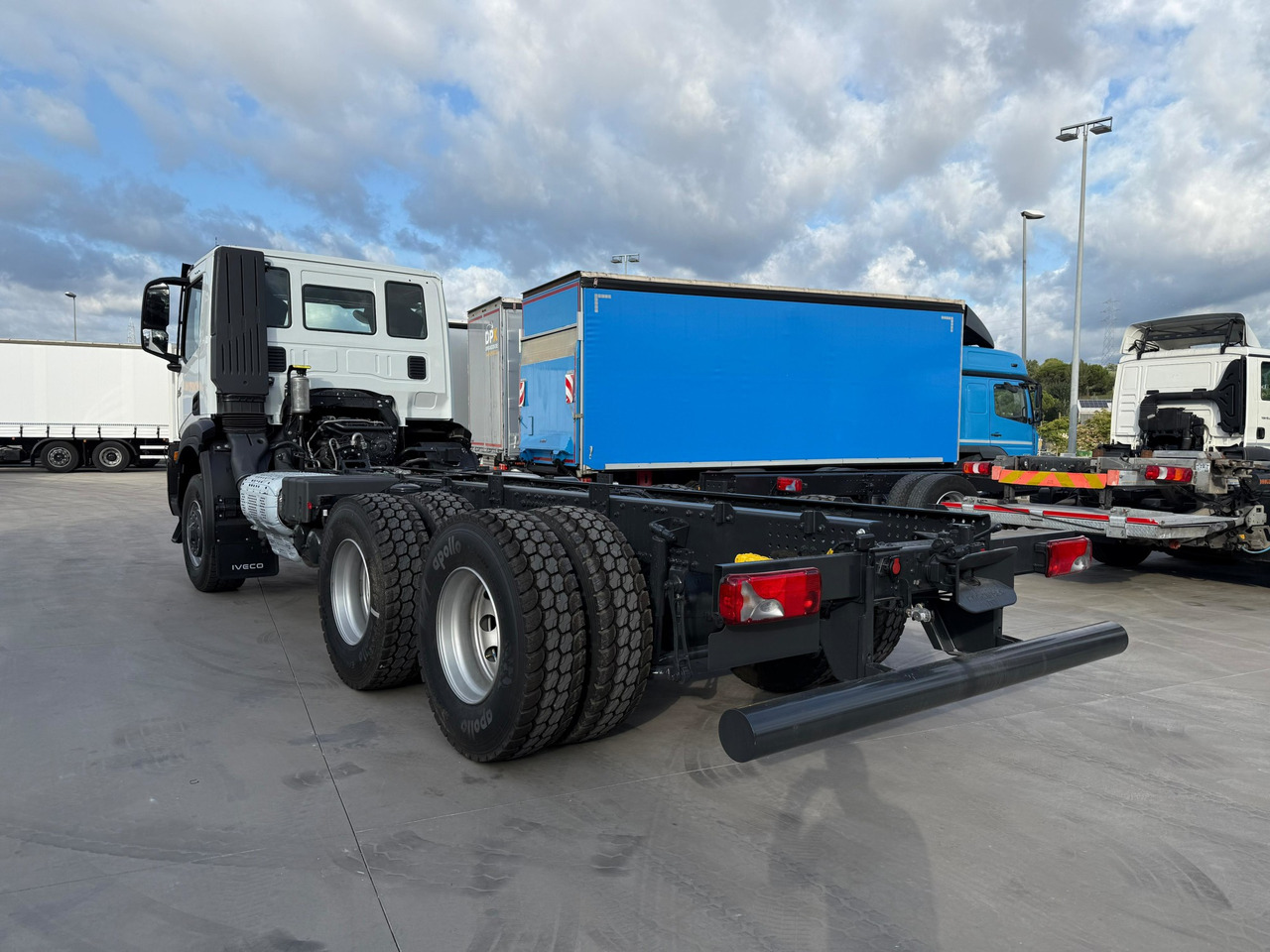 IVECO AD300X46Z OFF X-Way HI-TRACTION E6 (Chassis) - Camión chasis: foto 5 IVECO AD300X46Z OFF X-Way HI-TRACTION E6 (Chassis) - Camión chasis: foto 5