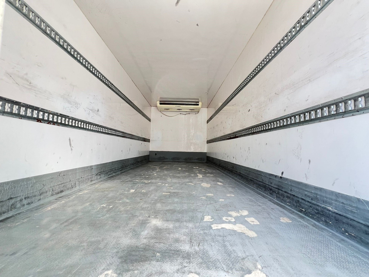 IVECO ML140E28 Eurocargo E6 (Refrigerator) - Camión frigorífico: foto 5 IVECO ML140E28 Eurocargo E6 (Refrigerator) - Camión frigorífico: foto 5