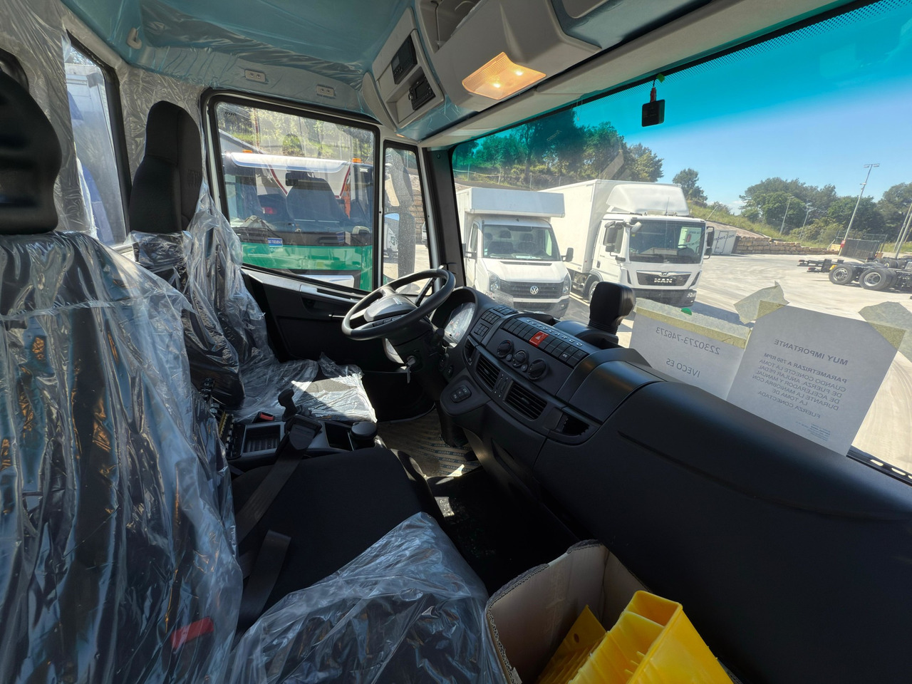 Camión portacontenedor de cadenas IVECO ML190E28L Eurocargo E6 (Track Equipment): foto 9