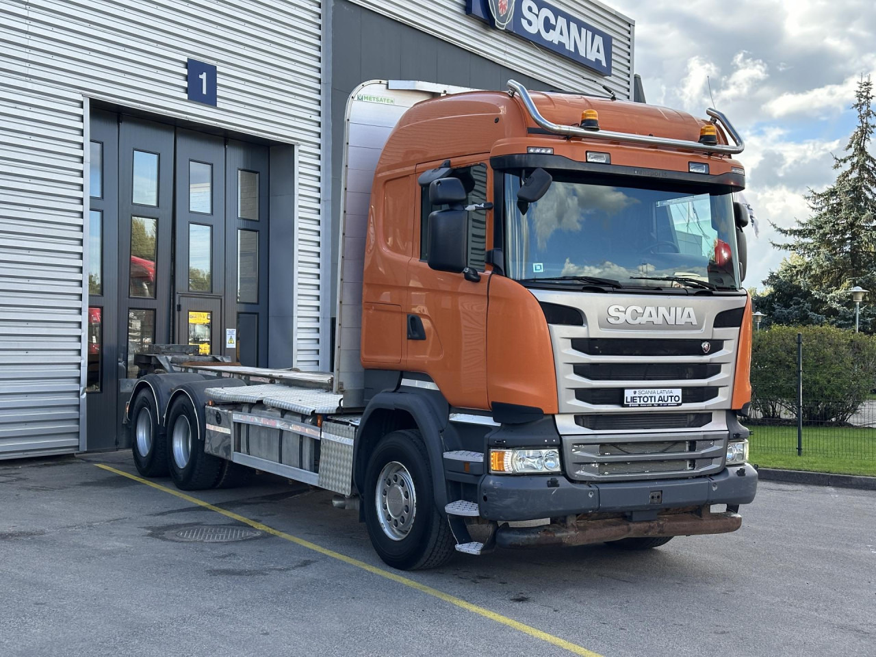 SCANIA R 450 CB6x4HHZ - Camión chasis: foto 1 SCANIA R 450 CB6x4HHZ - Camión chasis: foto 1