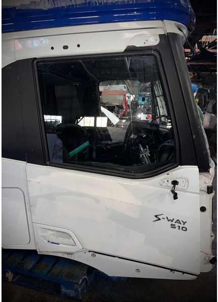 Iveco 2022 - Puerta y piezas: foto 1 Iveco 2022 - Puerta y piezas: foto 1