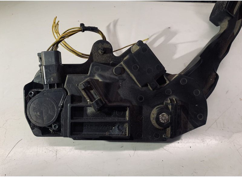 Renault PREMIUM - Pedal: foto 1 Renault PREMIUM - Pedal: foto 1