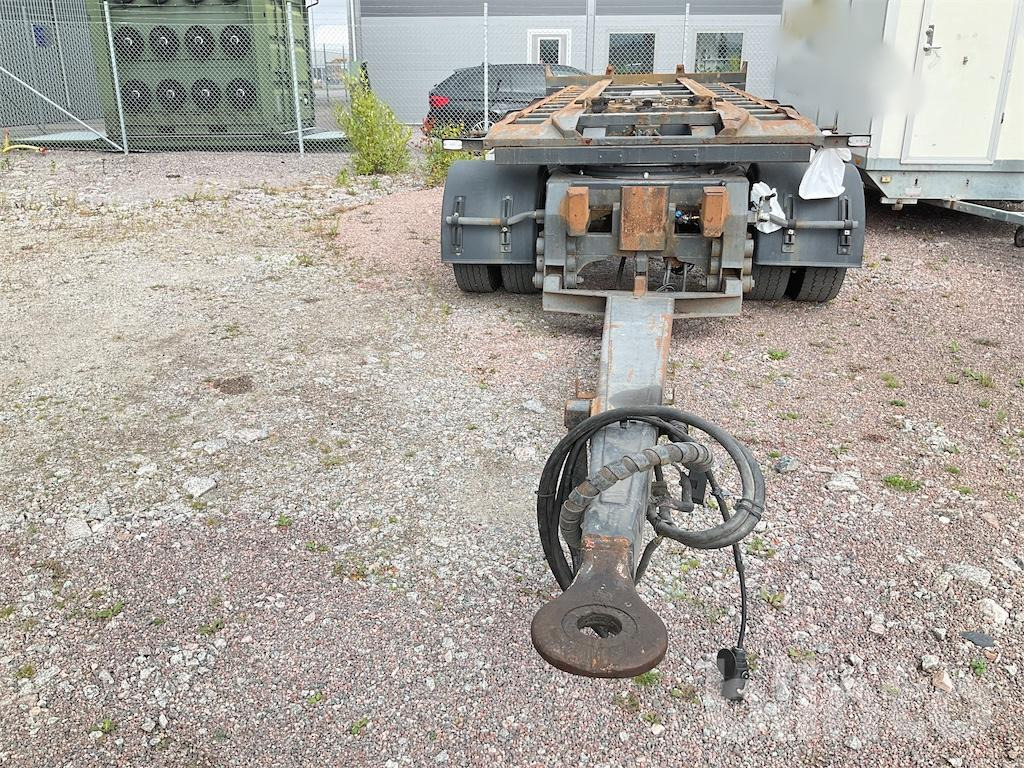 BRIAB SLB 3XTB-30-76 - Remolque portacontenedore/ Intercambiable: foto 4 BRIAB SLB 3XTB-30-76 - Remolque portacontenedore/ Intercambiable: foto 4
