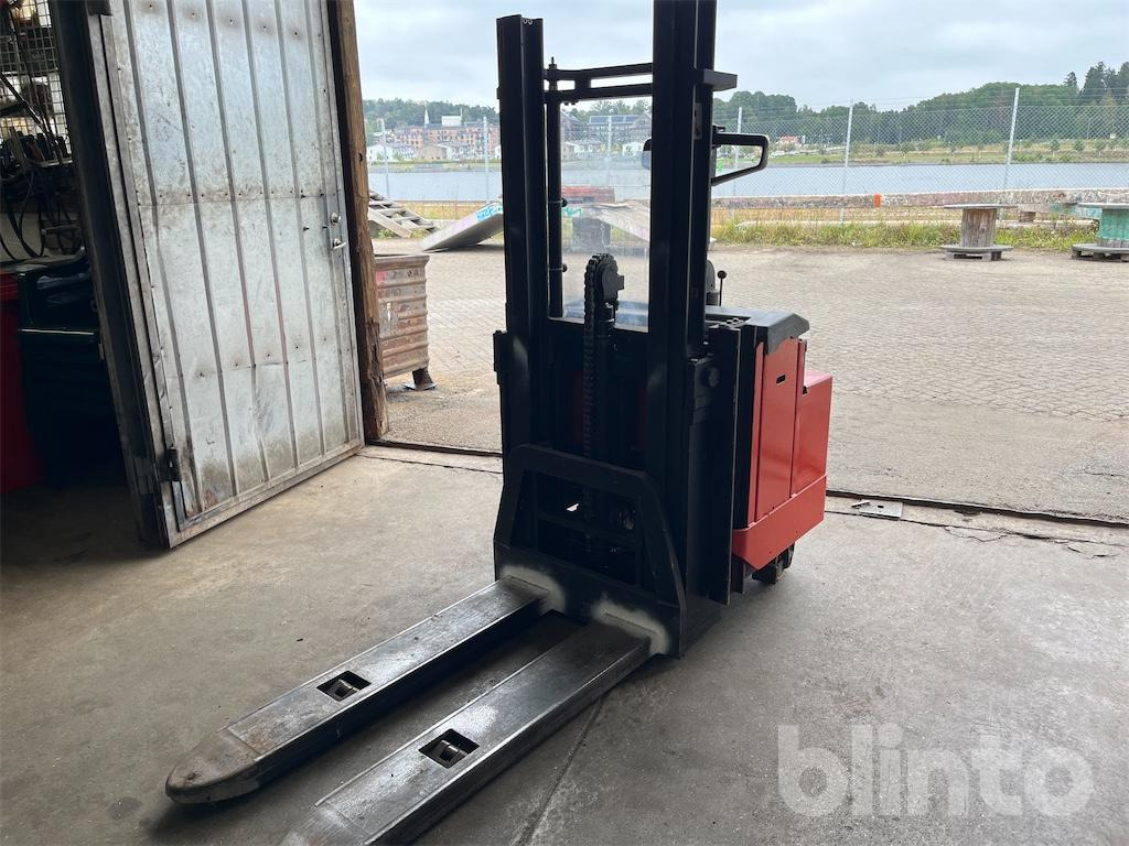 BT LSF 1250/11 - Apilador: foto 1 BT LSF 1250/11 - Apilador: foto 1
