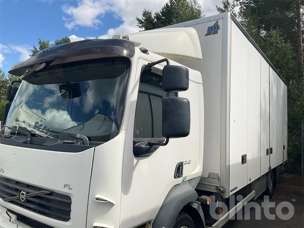 Camión VOLVO FL-240 4X2: foto 9