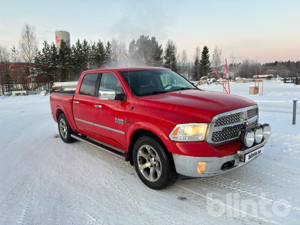 DODGE RAM 1500 - Pick-up: foto 3 DODGE RAM 1500 - Pick-up: foto 3