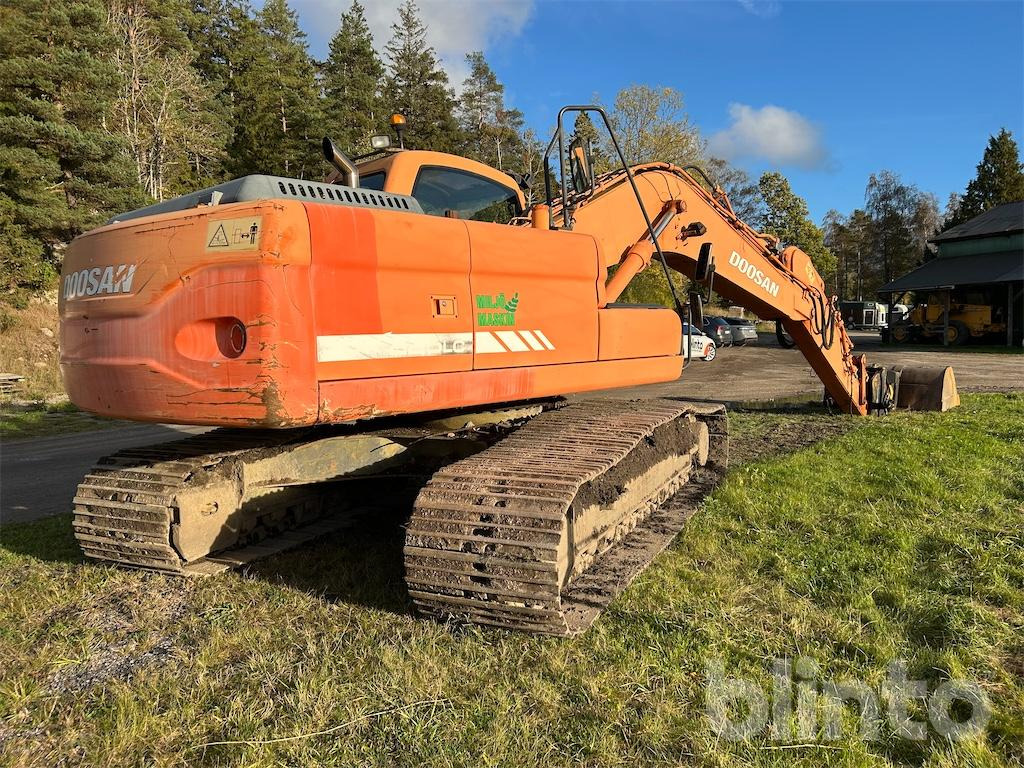 Doosan DX225LC (Låga timmar) - Excavadora de cadenas: foto 5 Doosan DX225LC (Låga timmar) - Excavadora de cadenas: foto 5