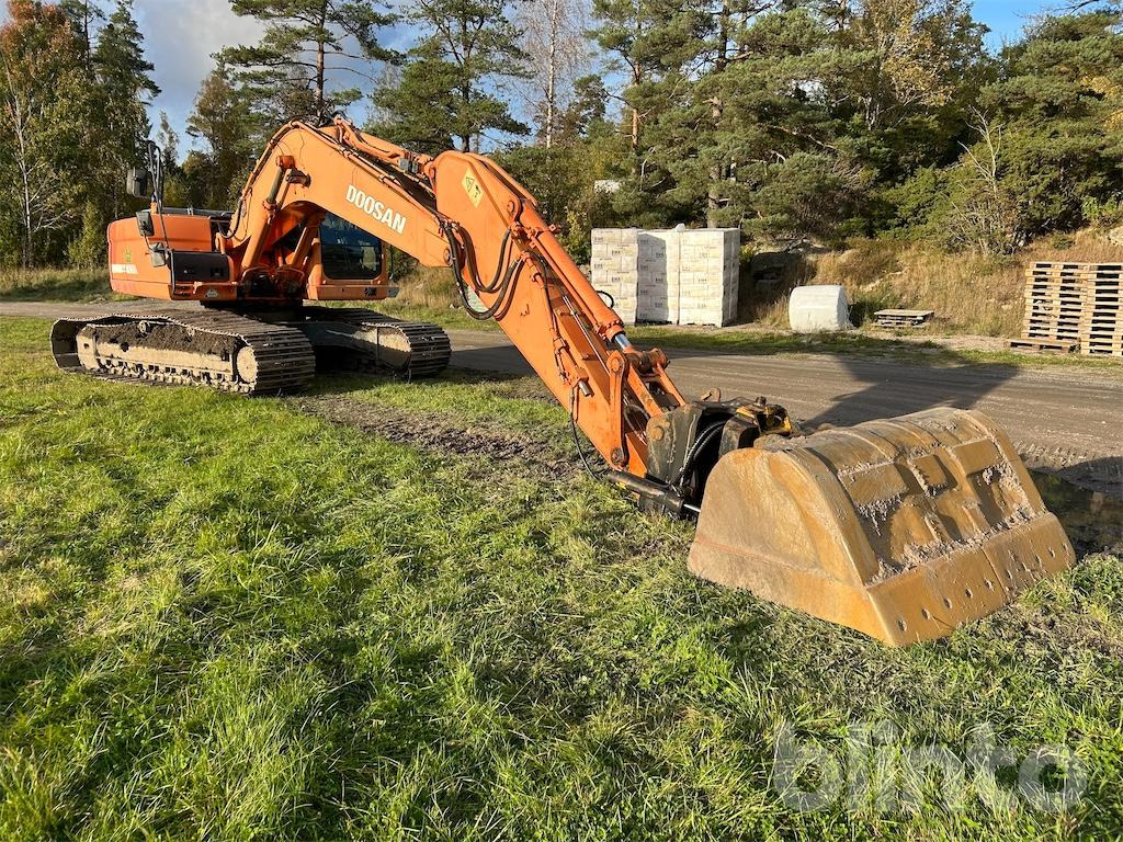 Doosan DX225LC (Låga timmar) - Excavadora de cadenas: foto 3 Doosan DX225LC (Låga timmar) - Excavadora de cadenas: foto 3