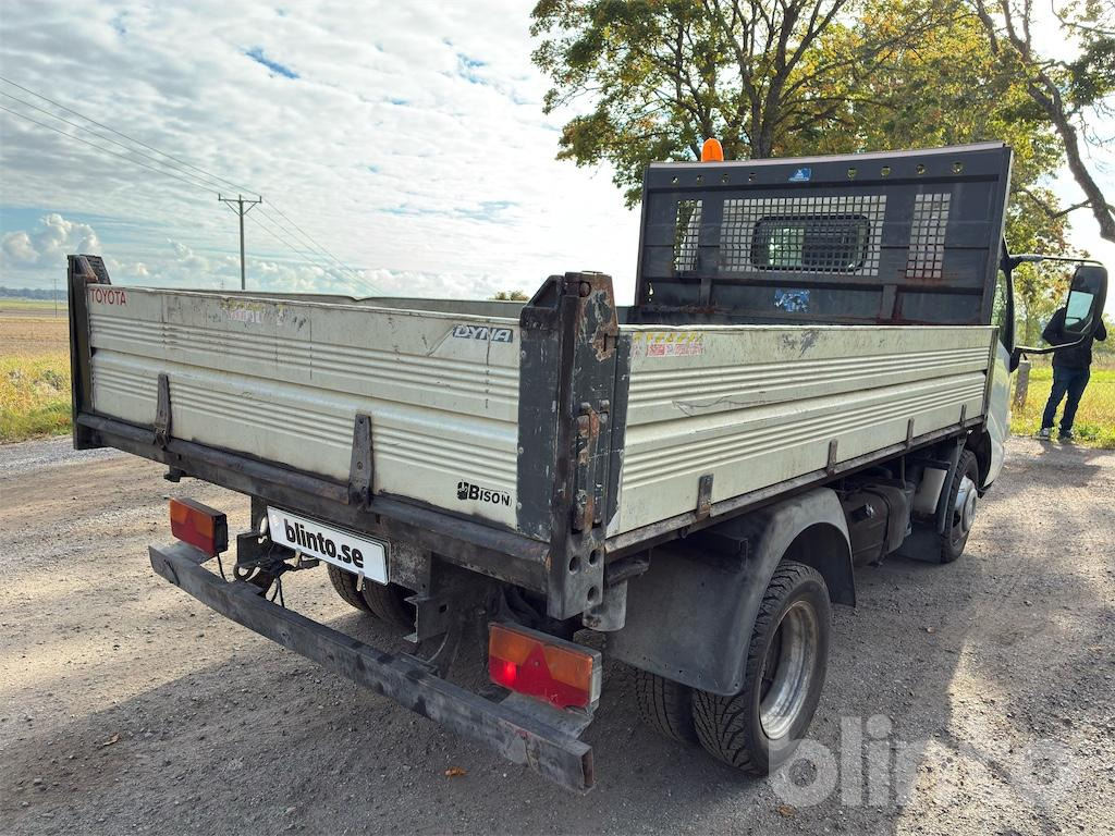 TOYOTA DYNA 150 - Furgoneta: foto 5 TOYOTA DYNA 150 - Furgoneta: foto 5