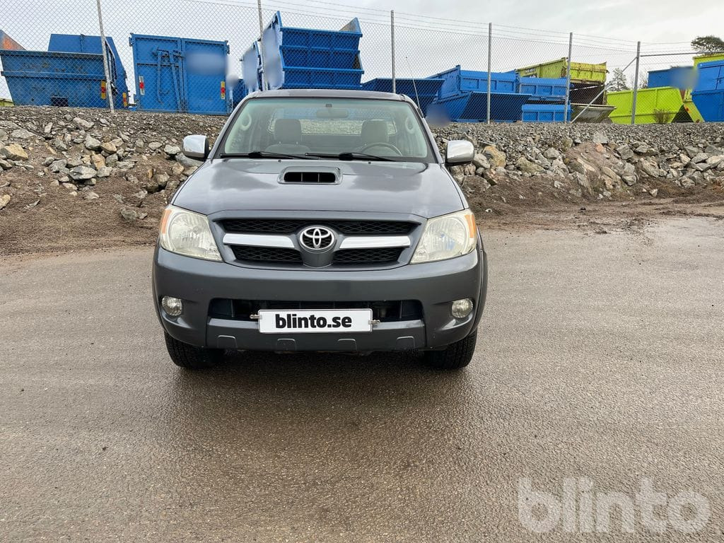 TOYOTA HILUX X-CAB 4WD D4D - Furgoneta: foto 2 TOYOTA HILUX X-CAB 4WD D4D - Furgoneta: foto 2