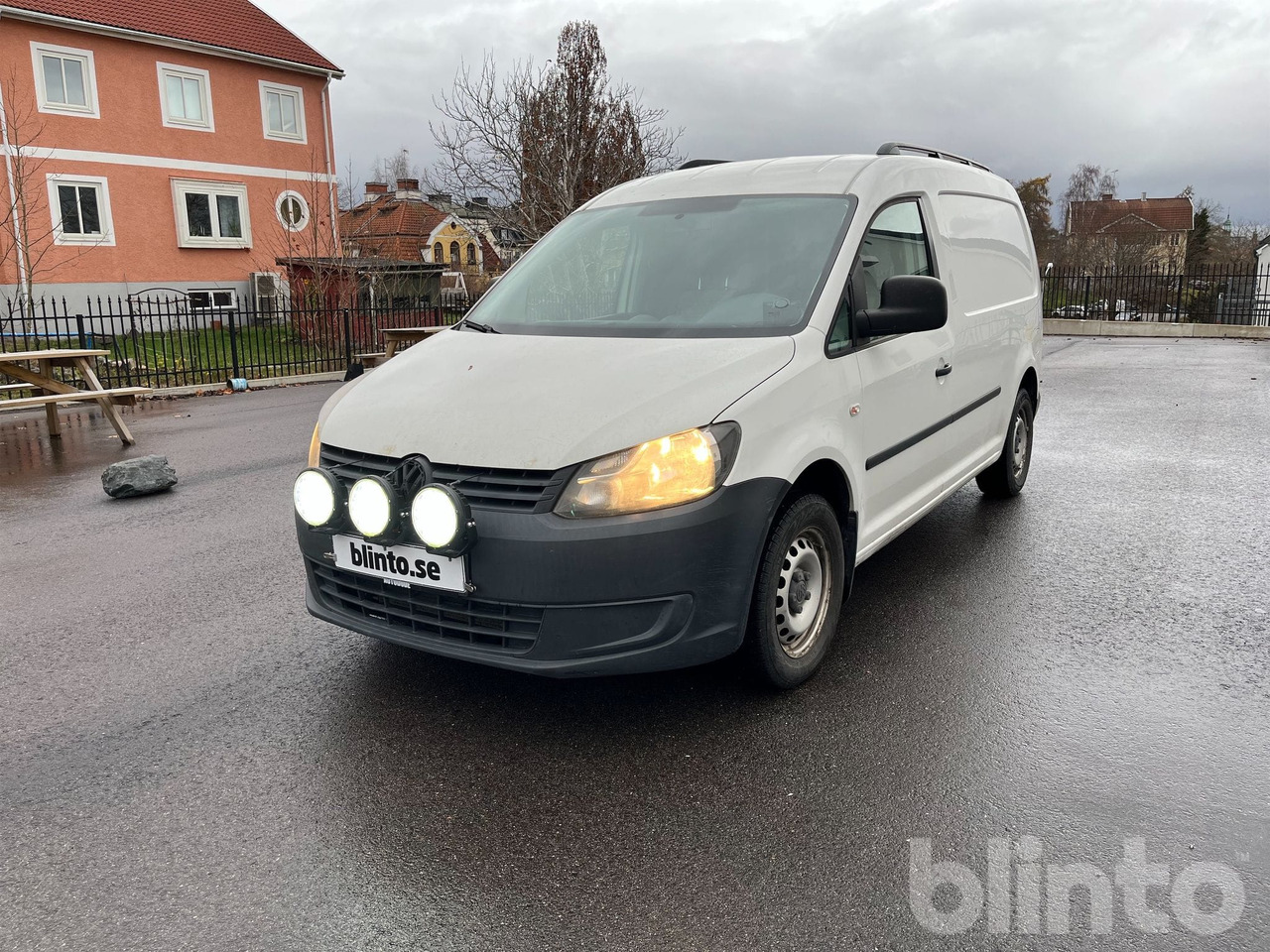 VOLKSWAGEN, VW 2KN - Furgoneta: foto 1 VOLKSWAGEN, VW 2KN - Furgoneta: foto 1