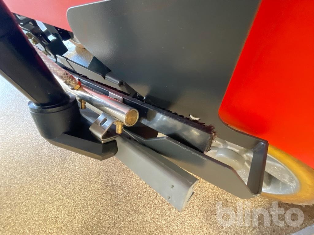 Fregadora HAKO Scrubmaster B120 R (2018): foto 18 Fregadora HAKO Scrubmaster B120 R (2018): foto 18