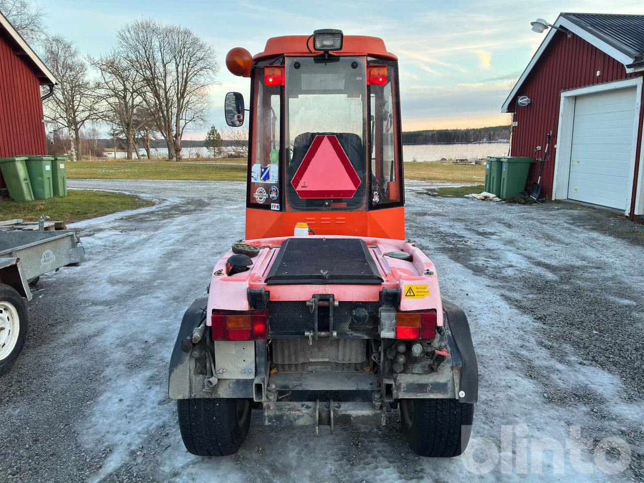 Tractor municipal HOLDER C-TRAC 2.42: foto 6 Tractor municipal HOLDER C-TRAC 2.42: foto 6