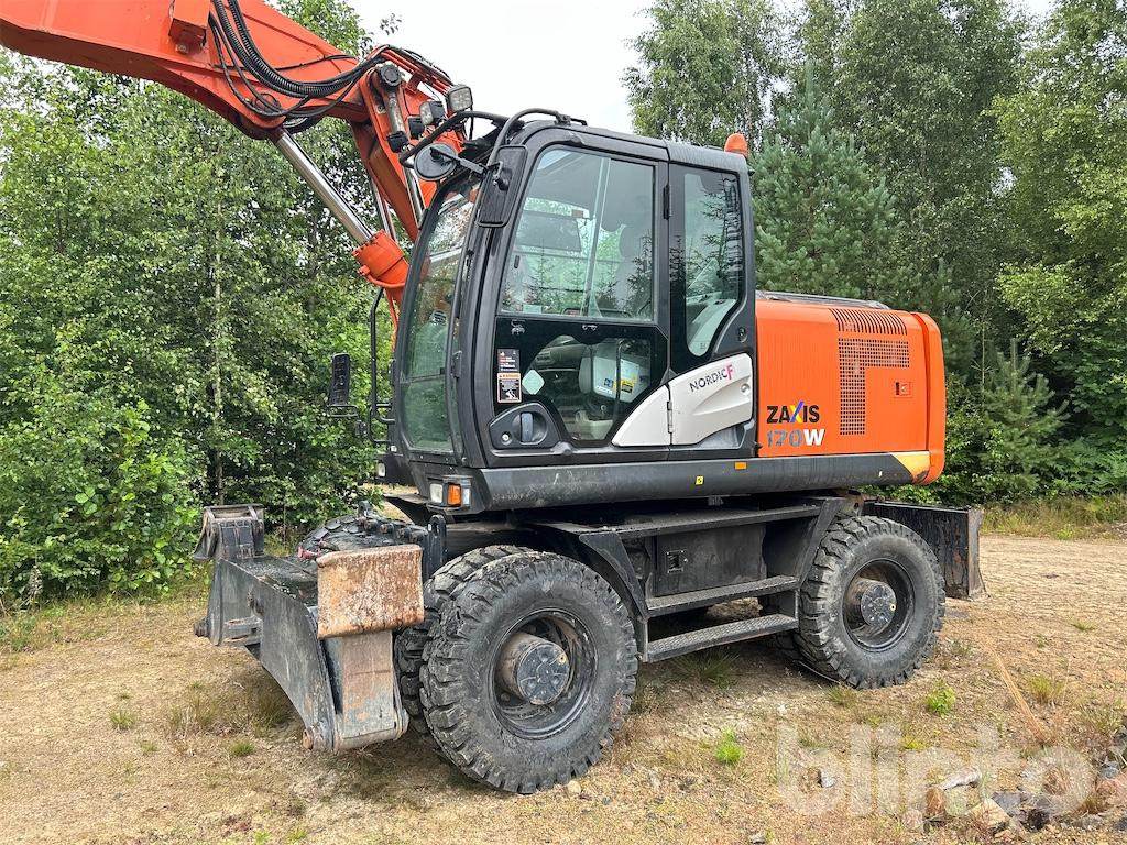Hitachi ZX 170W-5 - Excavadora de ruedas: foto 2 Hitachi ZX 170W-5 - Excavadora de ruedas: foto 2