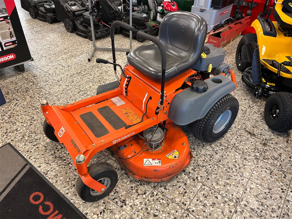 Husqvarna RZ4219 - Cortacésped: foto 1 Husqvarna RZ4219 - Cortacésped: foto 1