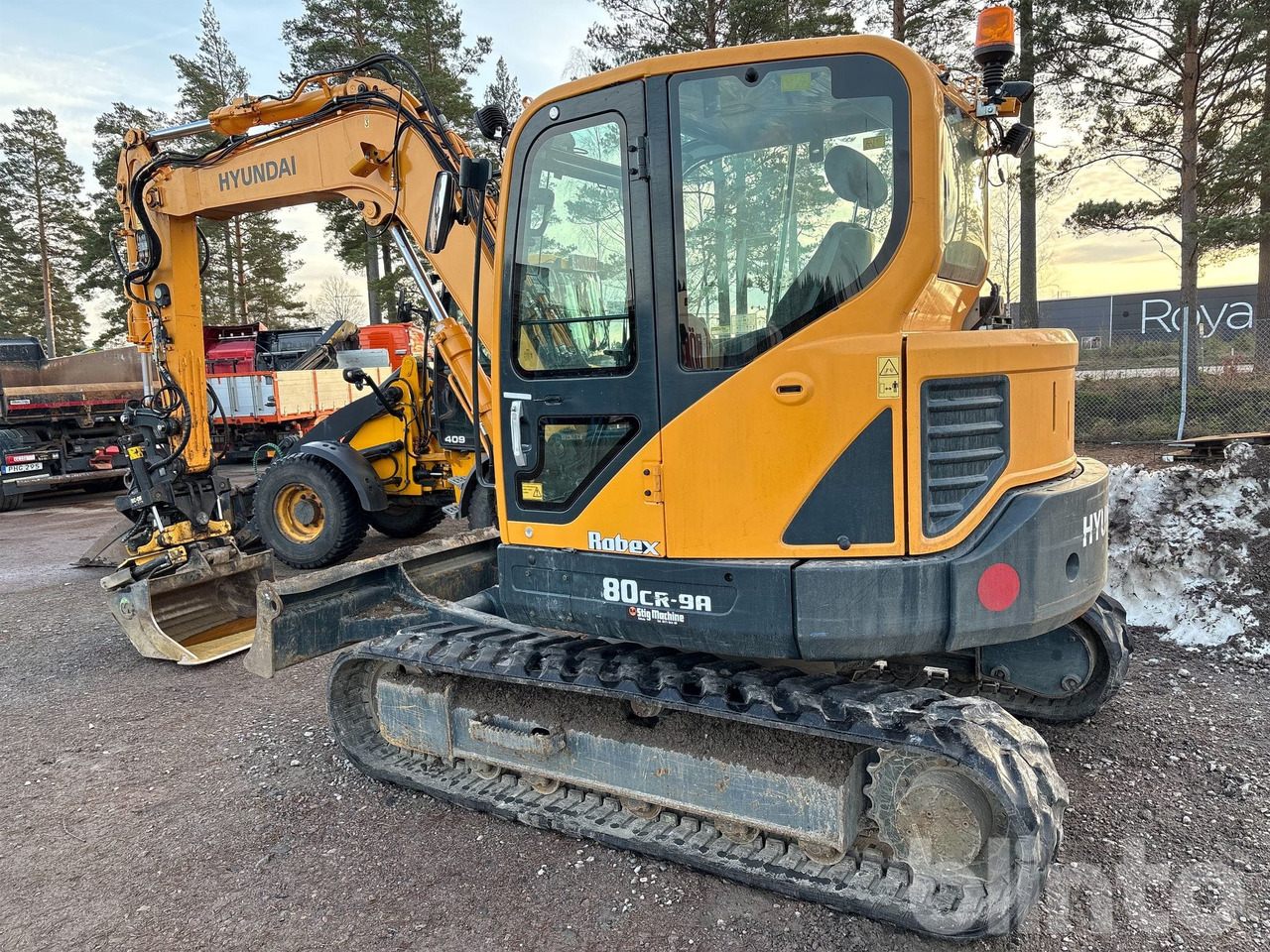 Hyundai Robex 80CR-9A - Excavadora de cadenas: foto 3 Hyundai Robex 80CR-9A - Excavadora de cadenas: foto 3