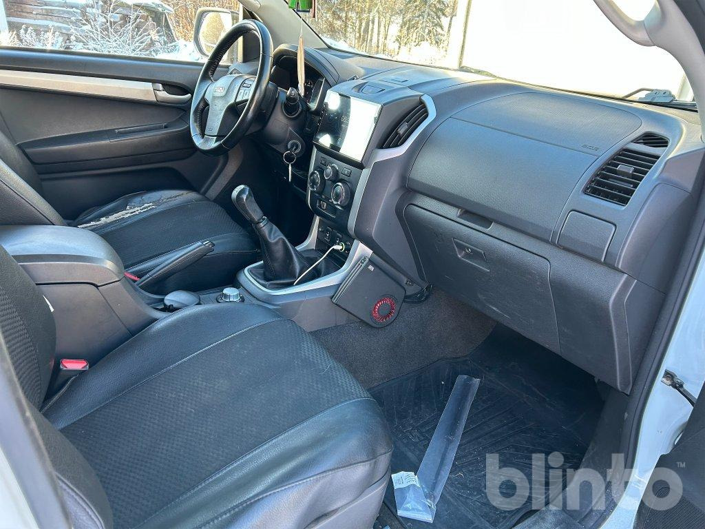 Pick-up ISUZU D-MAX: foto 30