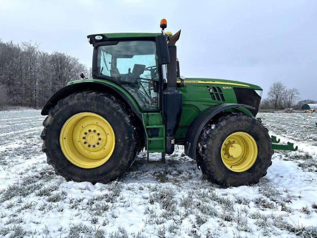 JOHN DEERE 6215R - Tractor: foto 4 JOHN DEERE 6215R - Tractor: foto 4