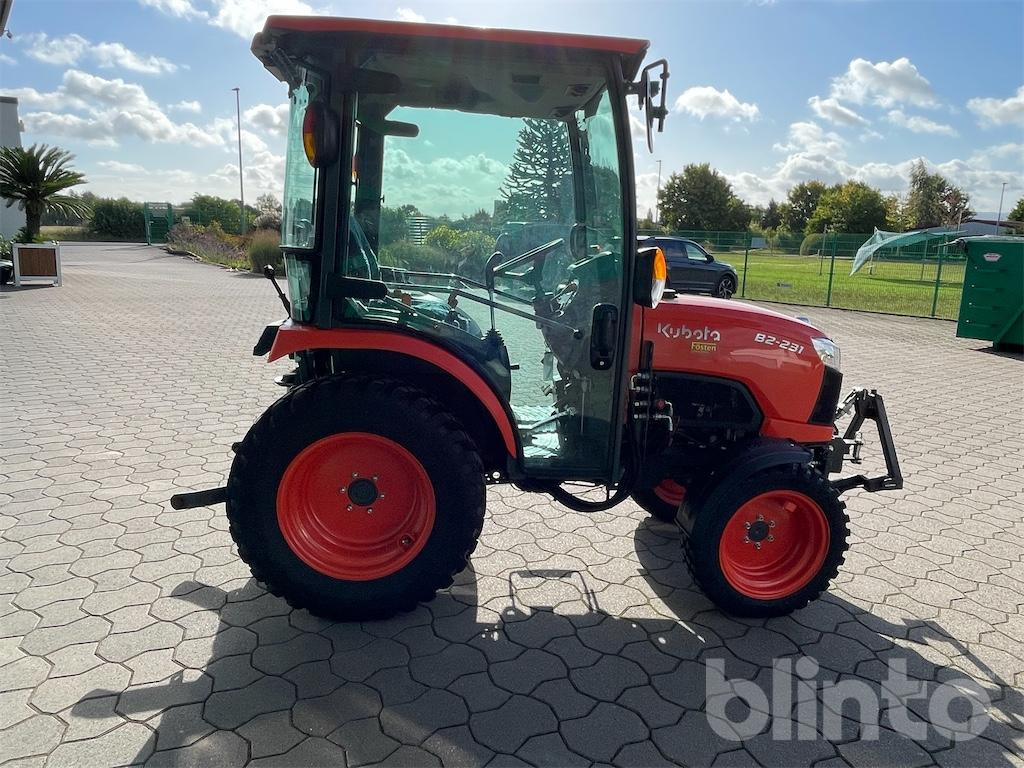 Kubota B2231 HC (Allrad) - Tractor: foto 2 Kubota B2231 HC (Allrad) - Tractor: foto 2