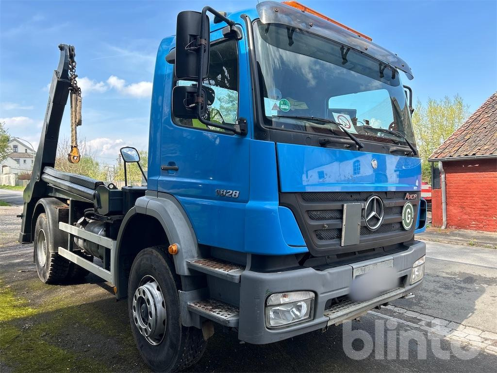 Mercedes Benz Axor 1828 mit Absetzkipperaufbau von Meier Ratio - Camión portacontenedor de cadenas: foto 2 Mercedes Benz Axor 1828 mit Absetzkipperaufbau von Meier Ratio - Camión portacontenedor de cadenas: foto 2